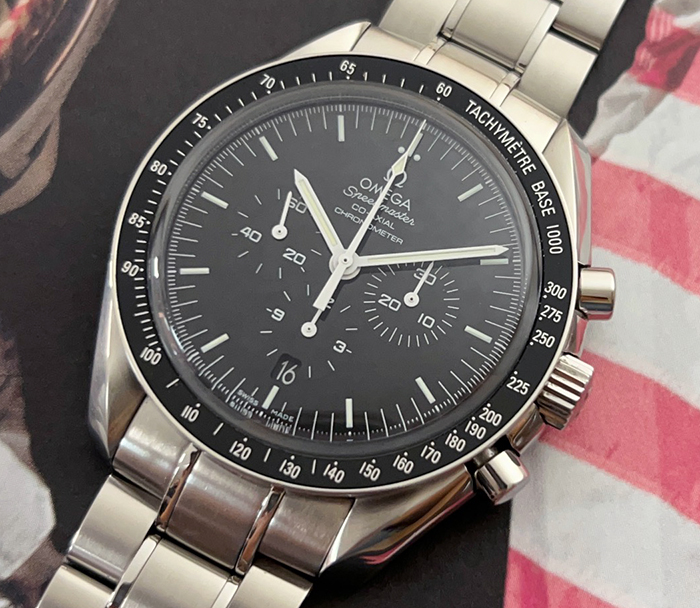 XL Omega Speedmaster Moonwatch Co-Axial Chronograph Enamel Dial Ref. 311.30.44.50.01.001